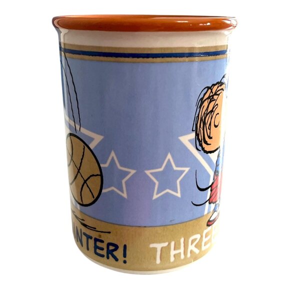Peanuts Linus Basketball Mug – Gibson 2011 – Three Pointer – 4.5" - Picture 2 of 5